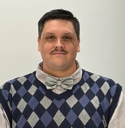 Andrew Daniels, Customer Service Representative